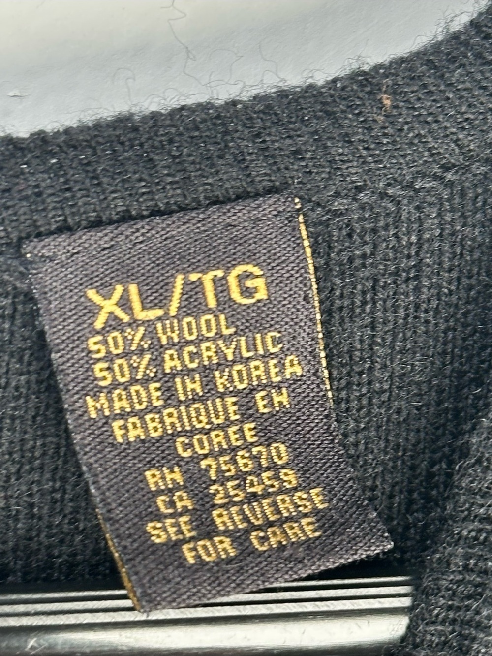 Bachrach Black V-Neck Wool Blend Sweater XL Men’s Lightweight Knit Pullover - Picture 9 of 15